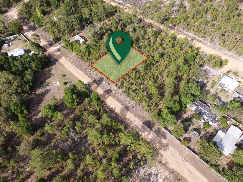 Build Your Florida Dream – Prime Residential Lot on N Palm Dr
